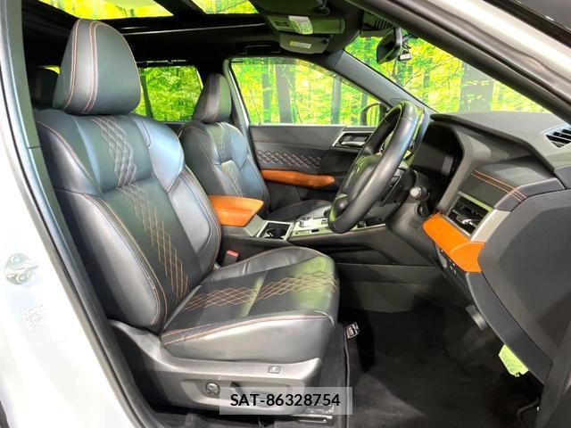 Mitsubishi OUTLANDER PHEV 2022-08 8279479-7