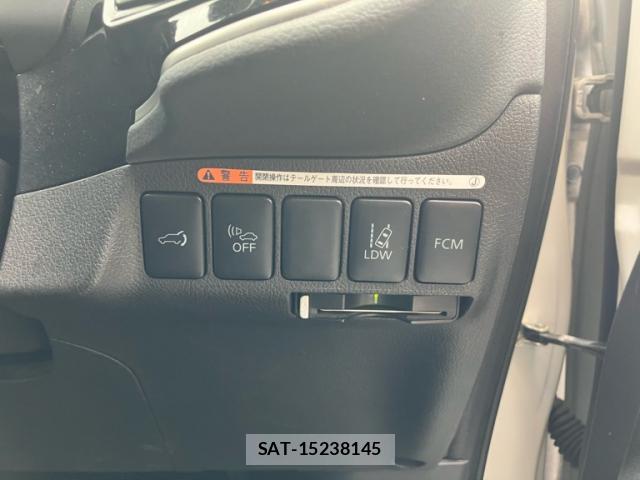 Mitsubishi OUTLANDER PHEV 2013-12 8279701-11