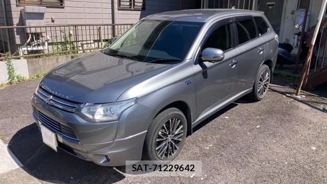 Mitsubishi OUTLANDER PHEV 2013-01 8280517-11