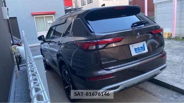 Mitsubishi OUTLANDER PHEV 2023-11 8280574-13