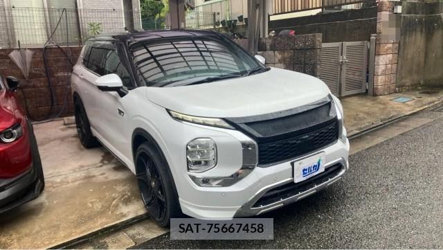 Mitsubishi OUTLANDER PHEV 2022-01 8281647-11