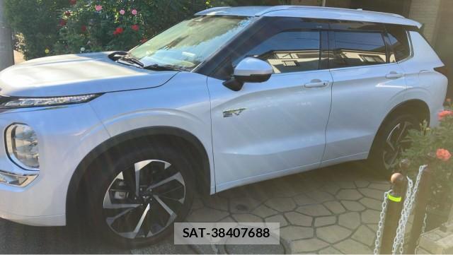 Mitsubishi OUTLANDER PHEV 2022-01 8281770-10