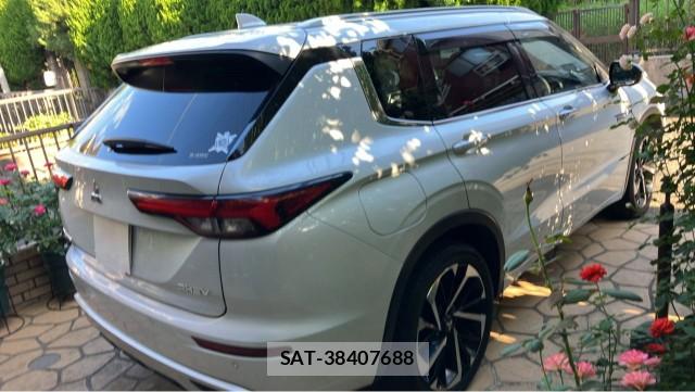 Mitsubishi OUTLANDER PHEV 2022-01 8281770-12