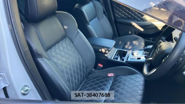 Mitsubishi OUTLANDER PHEV 2022-01 8281770-5