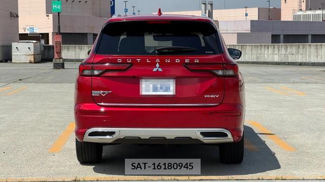Mitsubishi OUTLANDER PHEV 2022-09 8281932-1