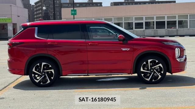 Mitsubishi OUTLANDER PHEV 2022-09 8281932-3
