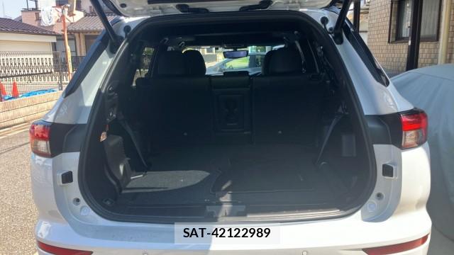 Mitsubishi OUTLANDER PHEV 2023-09 8282064-17