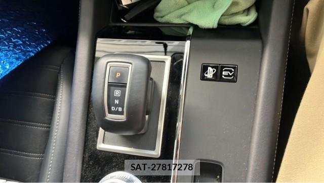 Mitsubishi OUTLANDER PHEV 2023-06 8282084-14