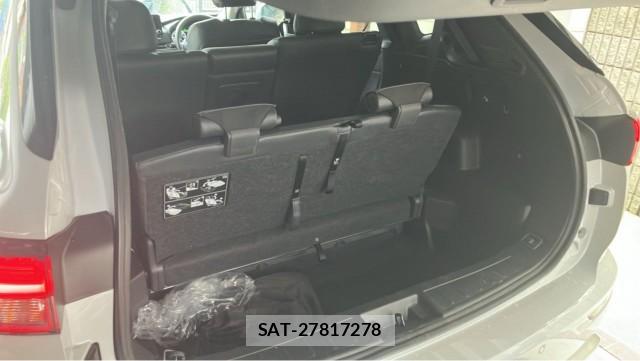 Mitsubishi OUTLANDER PHEV 2023-06 8282084-17