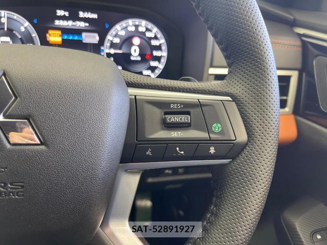 Mitsubishi OUTLANDER PHEV 2022-05 8283033-5