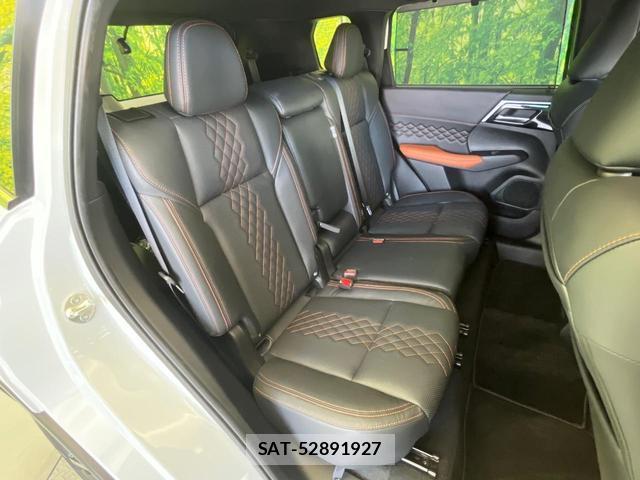 Mitsubishi OUTLANDER PHEV 2022-05 8283033-9
