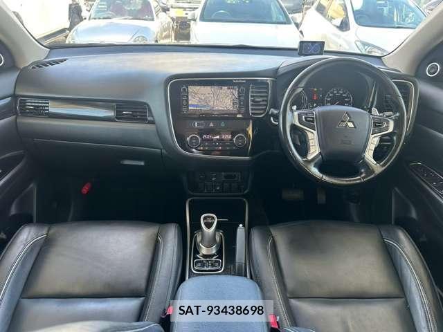 Mitsubishi OUTLANDER PHEV 2015-12 8284467-4