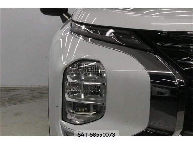 Mitsubishi OUTLANDER PHEV 2022-05 8285114-13
