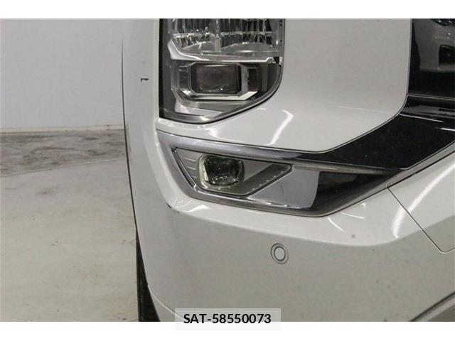 Mitsubishi OUTLANDER PHEV 2022-05 8285114-14