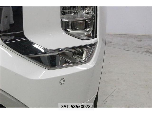 Mitsubishi OUTLANDER PHEV 2022-05 8285114-17