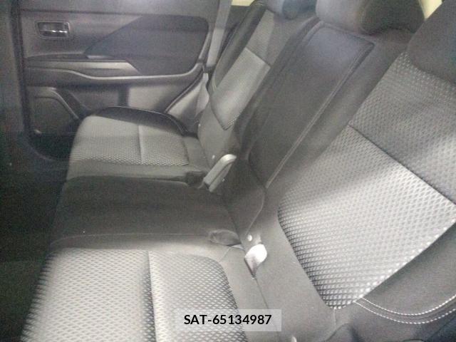 Mitsubishi OUTLANDER 2019-07 8278890-5