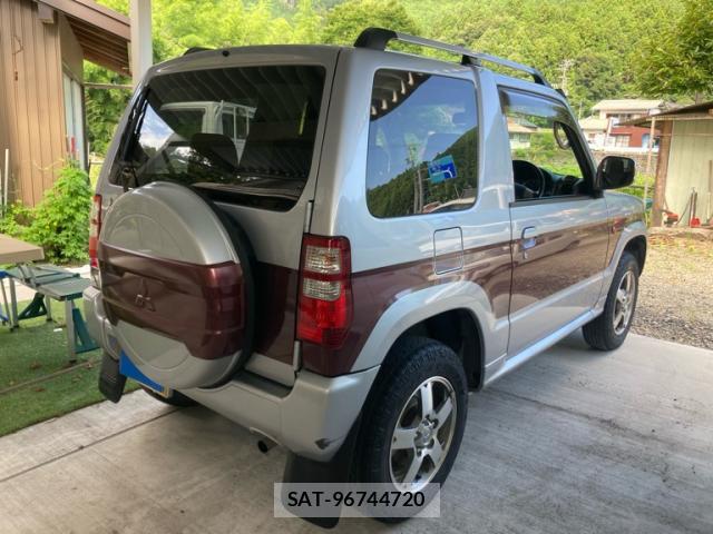Mitsubishi PAJERO MINI 2010-10 8277491-2