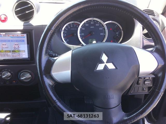 Mitsubishi PAJERO MINI 2011-09 8281214-16