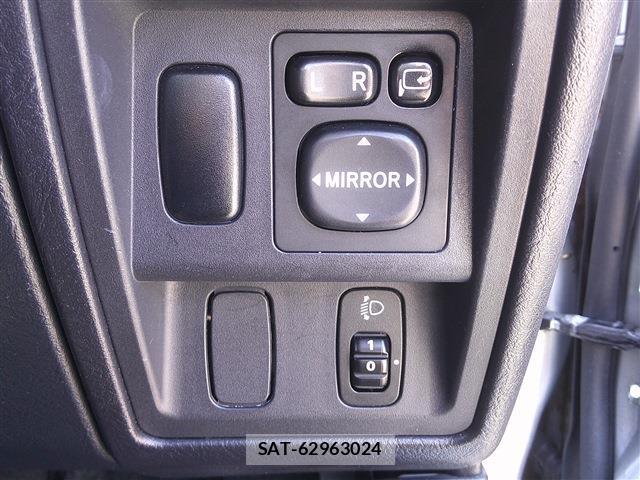 Mitsubishi PAJERO MINI 2010-07 8281215-13