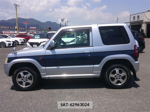 Mitsubishi PAJERO MINI 2010-07 8281215-8