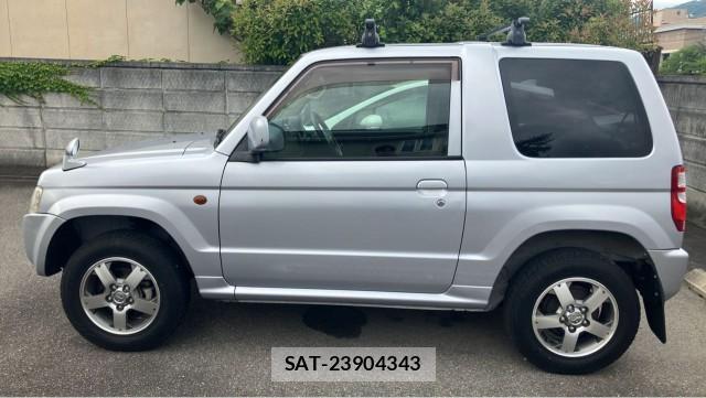 Mitsubishi PAJERO MINI 2011-06 8282476-10