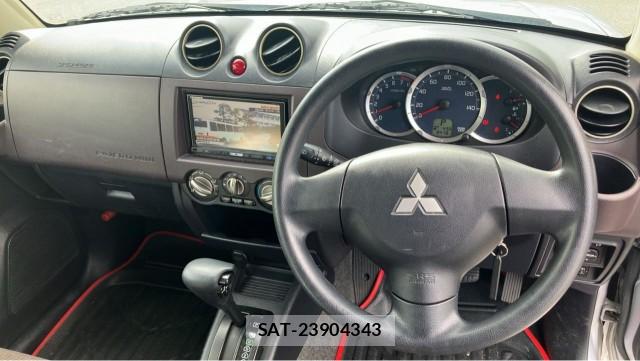 Mitsubishi PAJERO MINI 2011-06 8282476-16