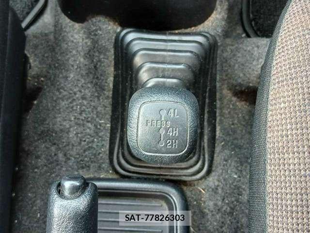 Mitsubishi PAJERO MINI 2009-10 8283985-14