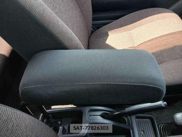 Mitsubishi PAJERO MINI 2009-10 8283985-19