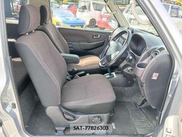 Mitsubishi PAJERO MINI 2009-10 8283985-5