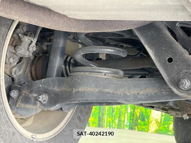 Mitsubishi PAJERO 2011-10 8279450-19