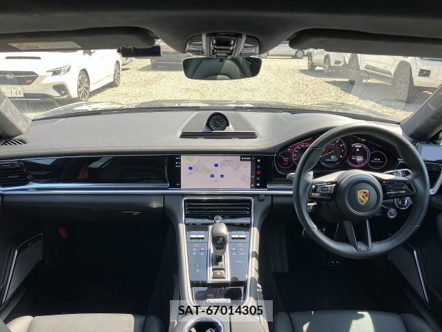 Porsche PANAMERA 2022-06 8278654-2