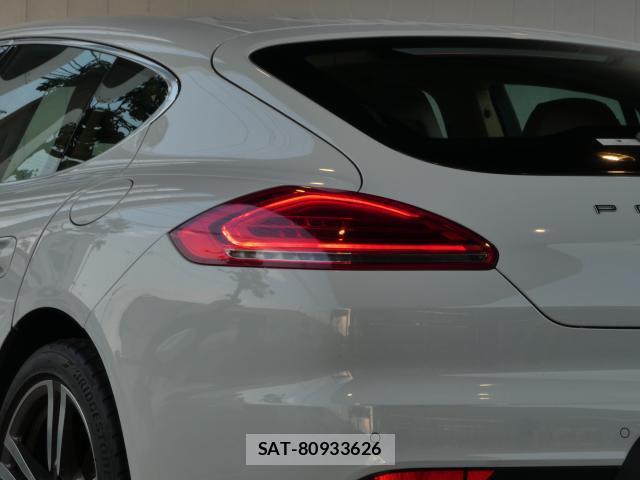 Porsche PANAMERA 2014-11 8279146-3