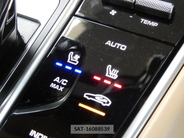 Porsche PANAMERA 2023-07 8279147-15