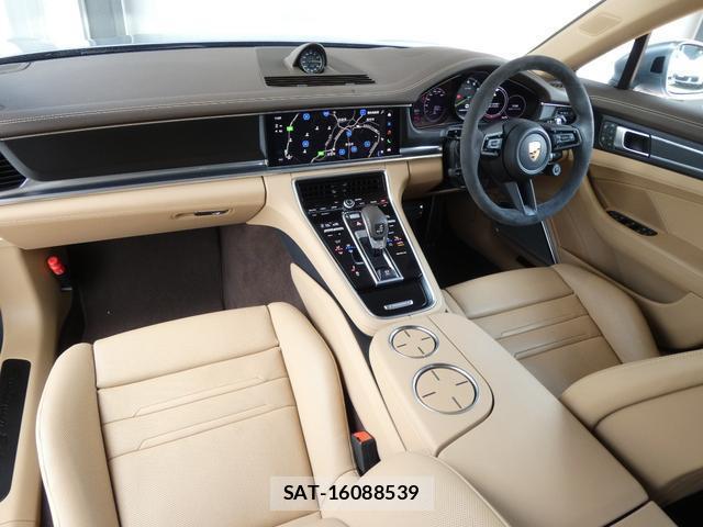 Porsche PANAMERA 2023-07 8279147-5