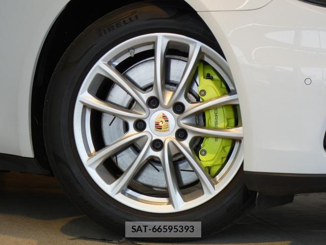 Porsche PANAMERA 2018-02 8280017-5