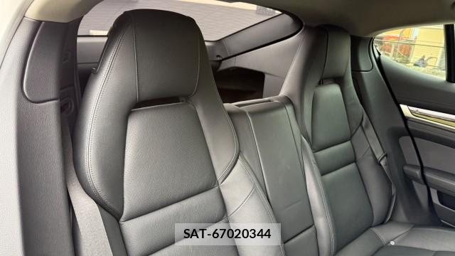 Porsche PANAMERA 2012-12 8280788-6