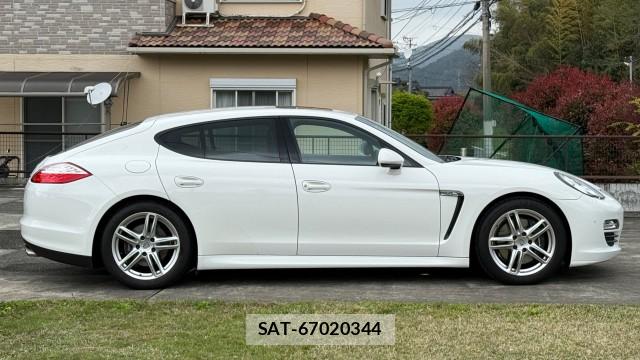 Porsche PANAMERA 2012-12 8280788-9