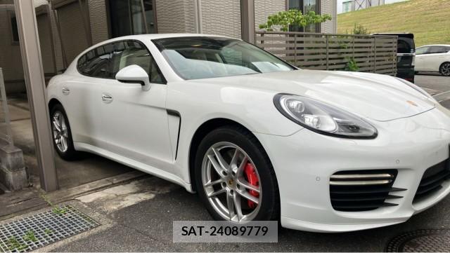 Porsche PANAMERA 2014-05 8280976-3