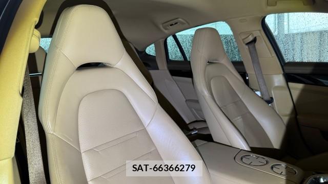 Porsche PANAMERA 2020-06 8281926-4