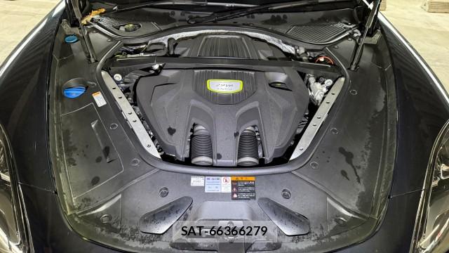 Porsche PANAMERA 2020-06 8281926-6