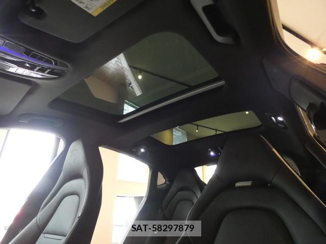 Porsche PANAMERA 2018-10 8285517-12
