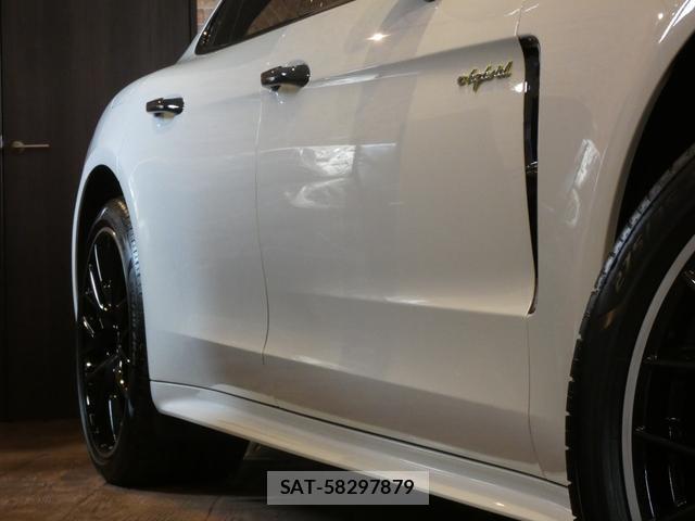 Porsche PANAMERA 2018-10 8285517-6