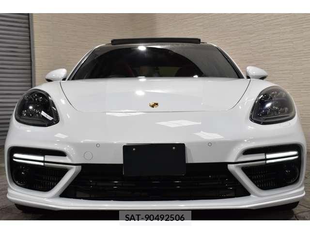 Porsche PANAMERA 2018-11 8285785-0