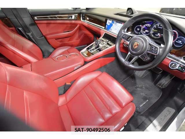 Porsche PANAMERA 2018-11 8285785-13