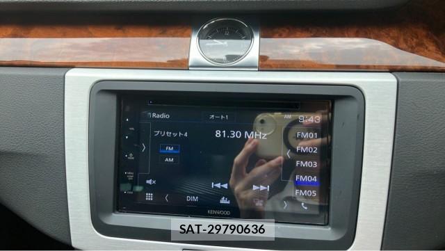 VolksWagen PASSAT VARIANT 2011-10 8281886-4