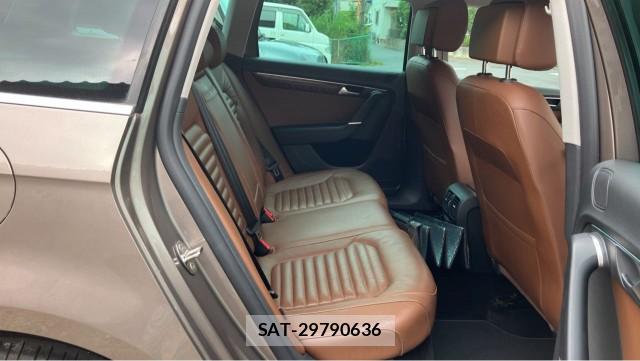 VolksWagen PASSAT VARIANT 2011-10 8281886-6