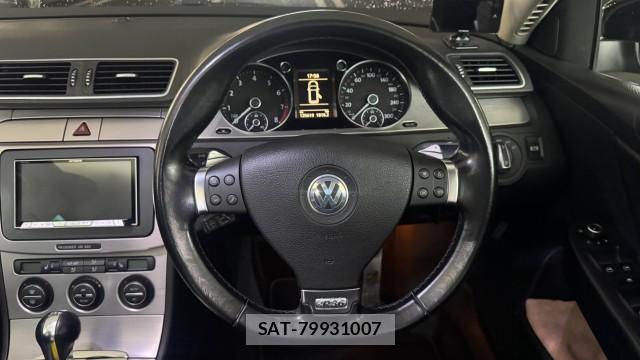 VolksWagen PASSAT VARIANT 2010-03 8282125-13