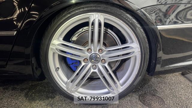 VolksWagen PASSAT VARIANT 2010-03 8282125-6