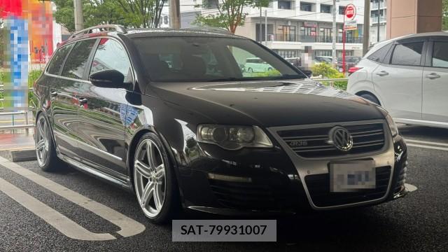 VolksWagen PASSAT VARIANT 2010-03 8282125-9