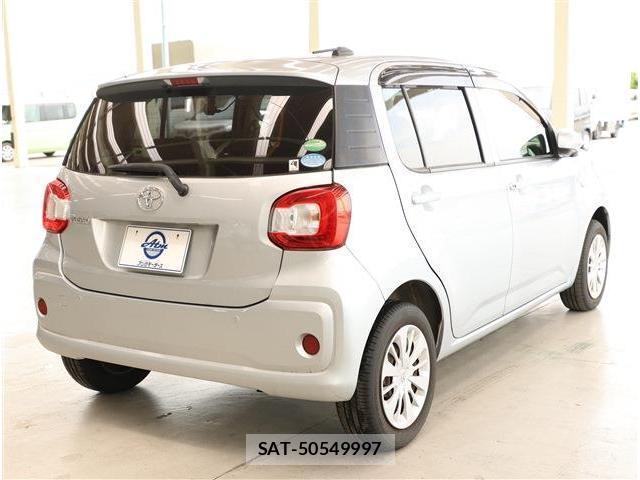 Toyota PASSO 2017-04 8279075-4